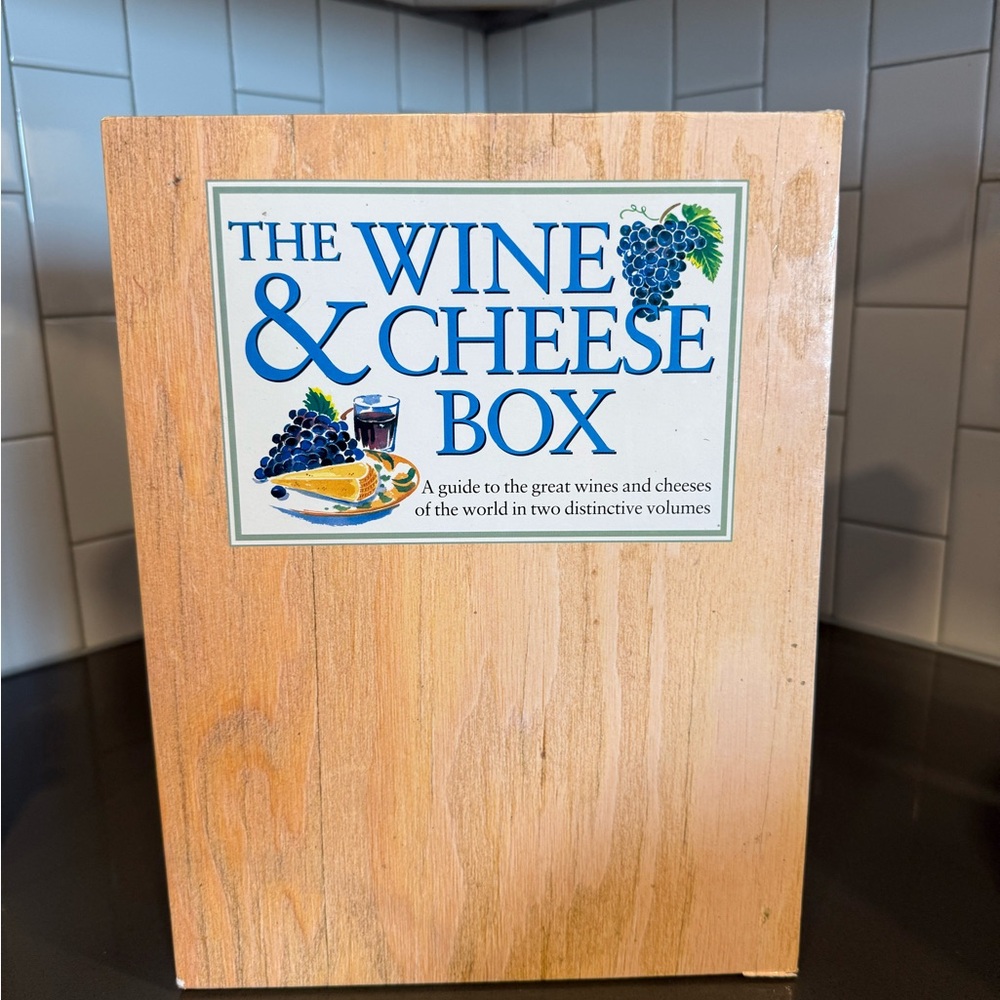 Wine & Cheese Book Box Set - Picture 5 of 6